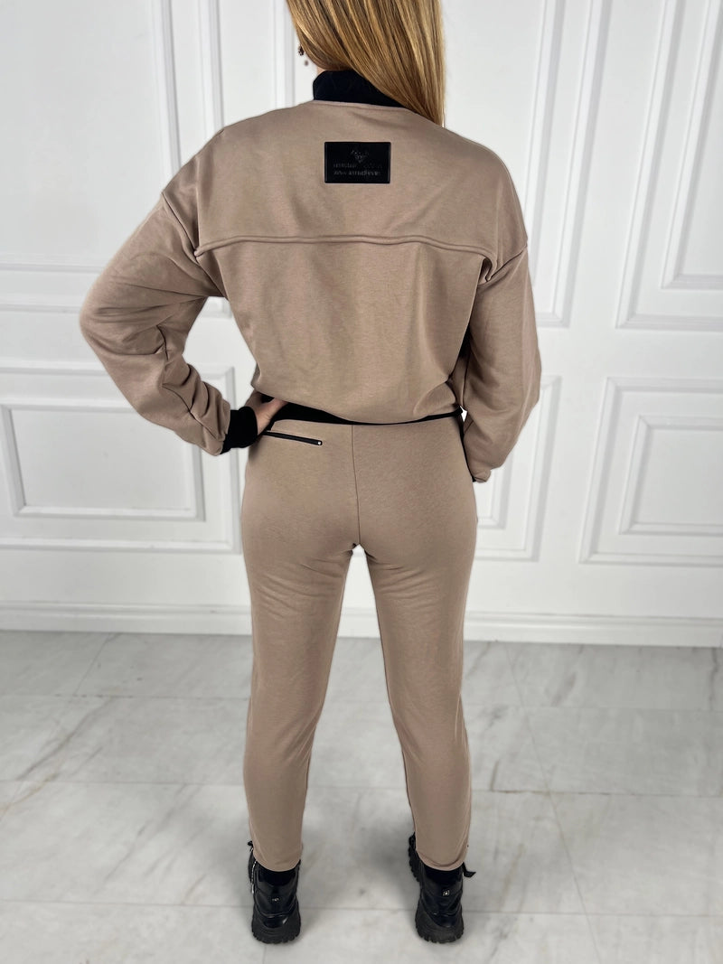 Moteriškas kreminės spalvos medvilninis laisvalaikio kostiumas 'Marcavo
