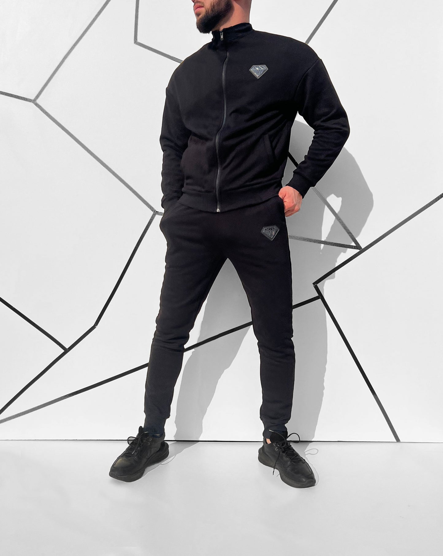 Vyriškas juodos spalvos medvilninis laisvalaikio kostiumas 'Donveldo'