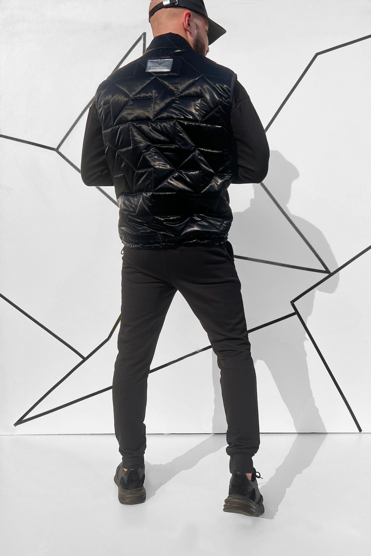 Vyriška juodos spalvos rudeninė/ pavasarinė liemenė 'Velgrano'