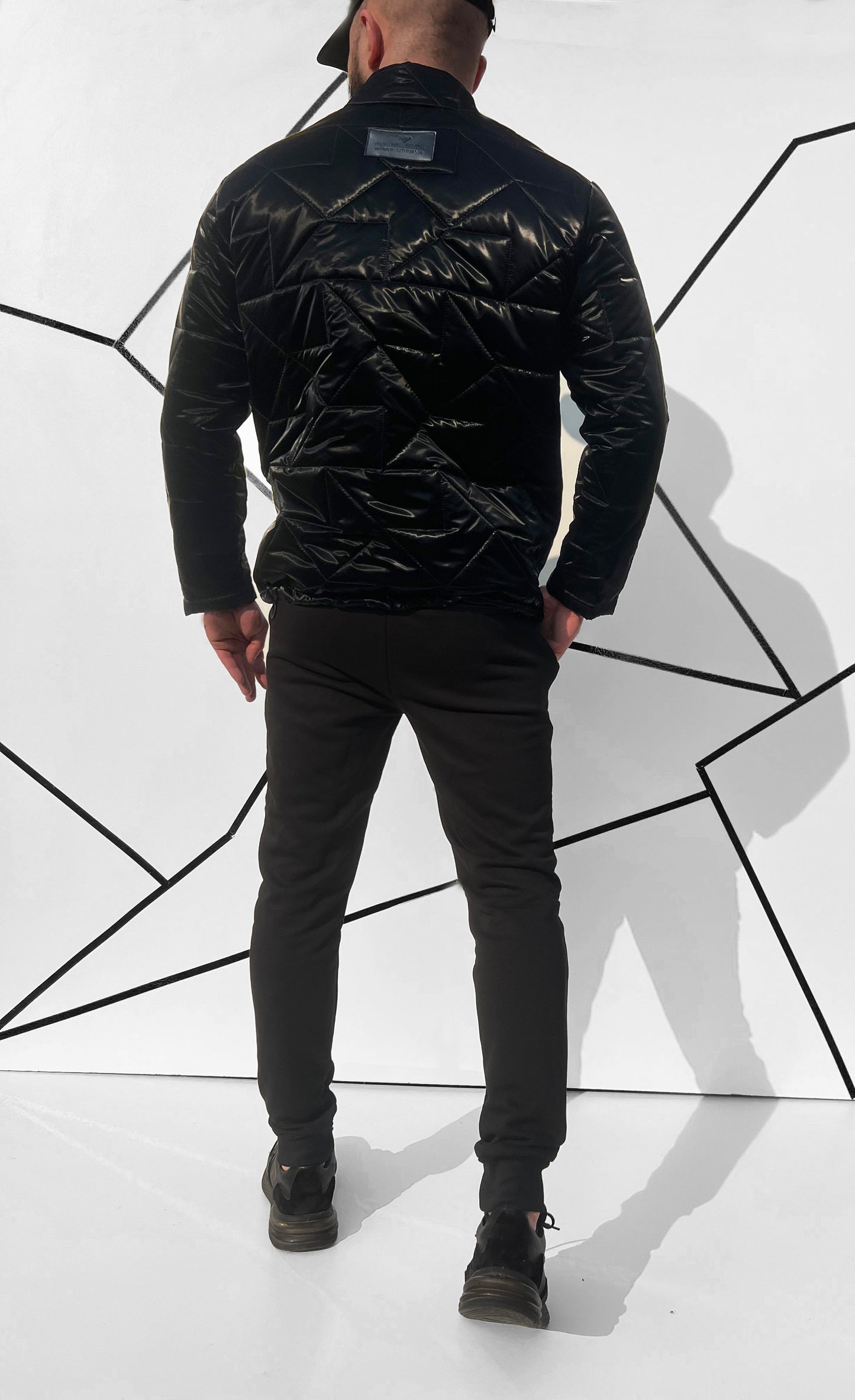 Vyriška blizgi pavasarinė/rudeninė striukė 'Rivartore'