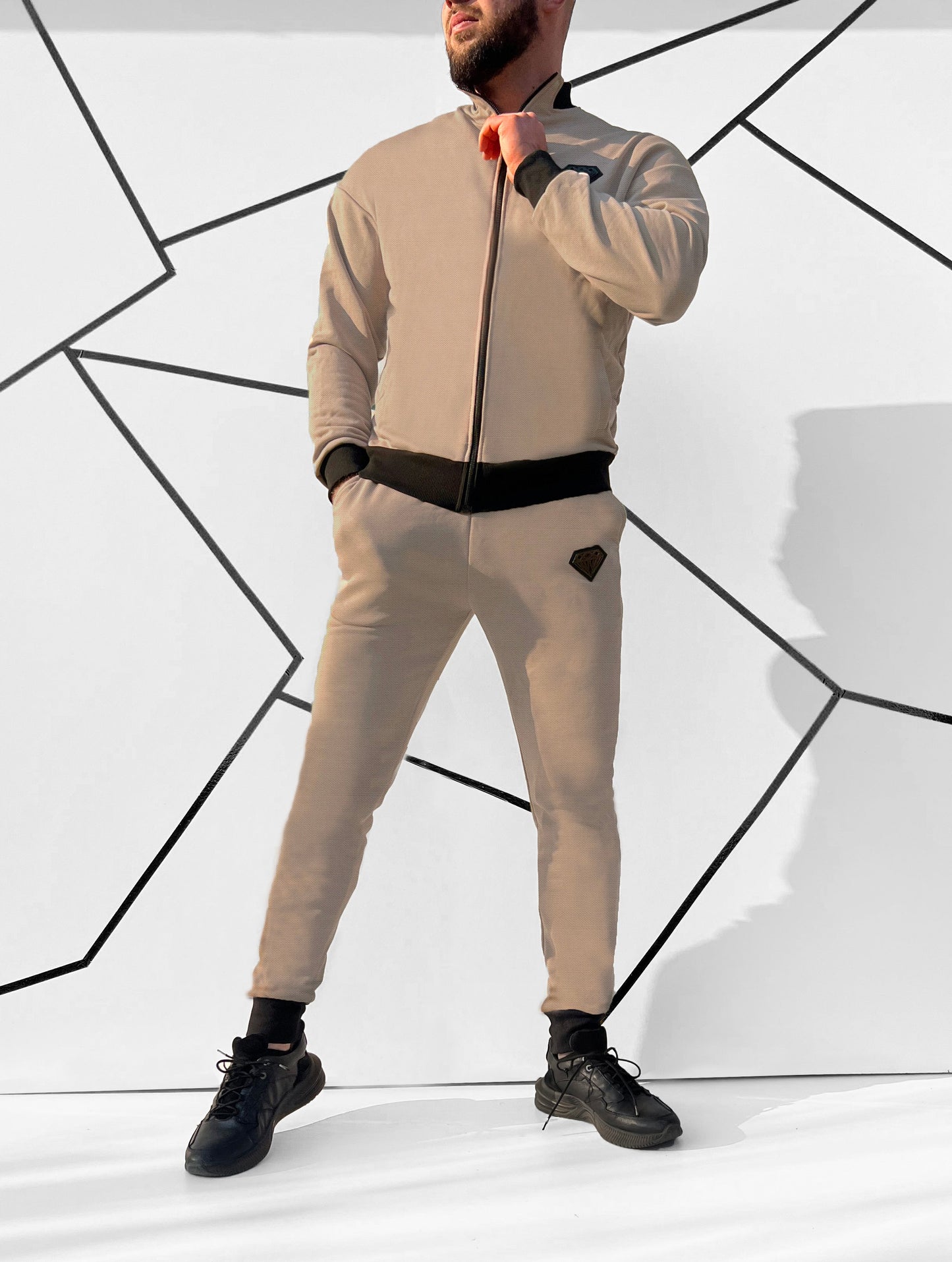 Vyriškas kreminės spalvos medvilninis laisvalaikio kostiumas 'Donveldo'