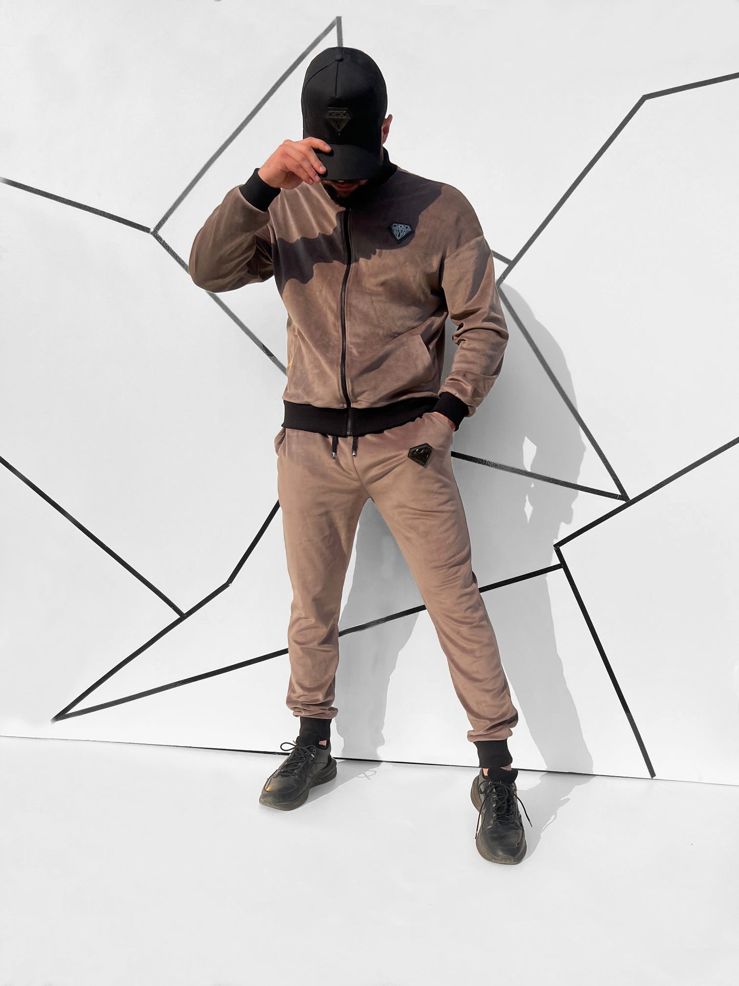 Vyriškas veliūrinis laisvalaikio kostiumas 'Lovardete'