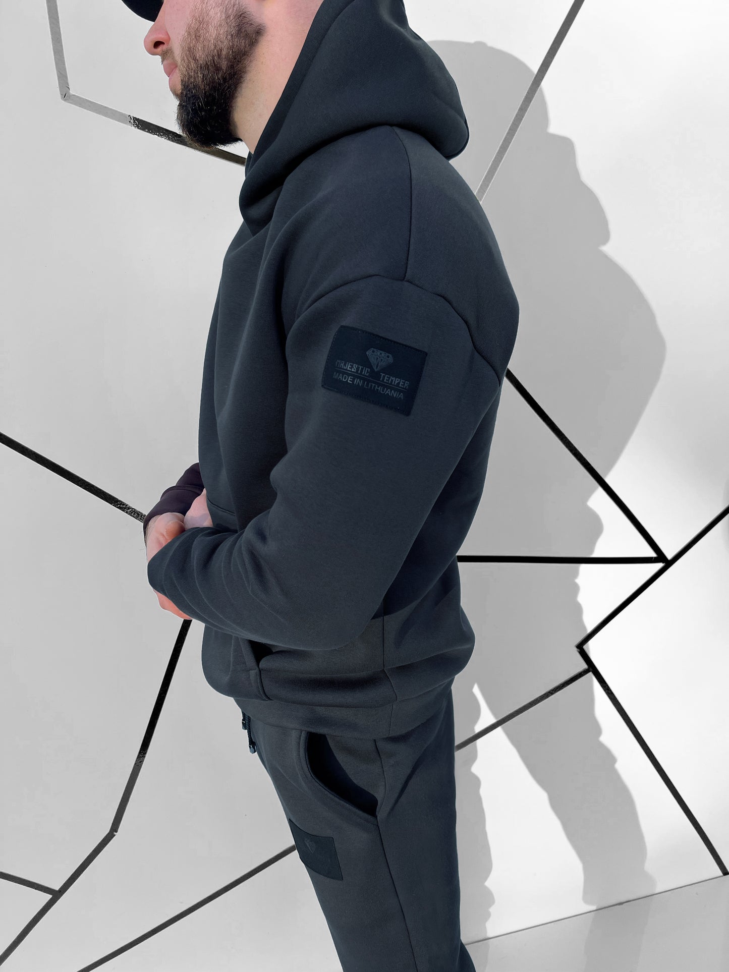 Grafito spalvos medvilninis Oversize laisvalaikio kostiumas 'Sovarre'