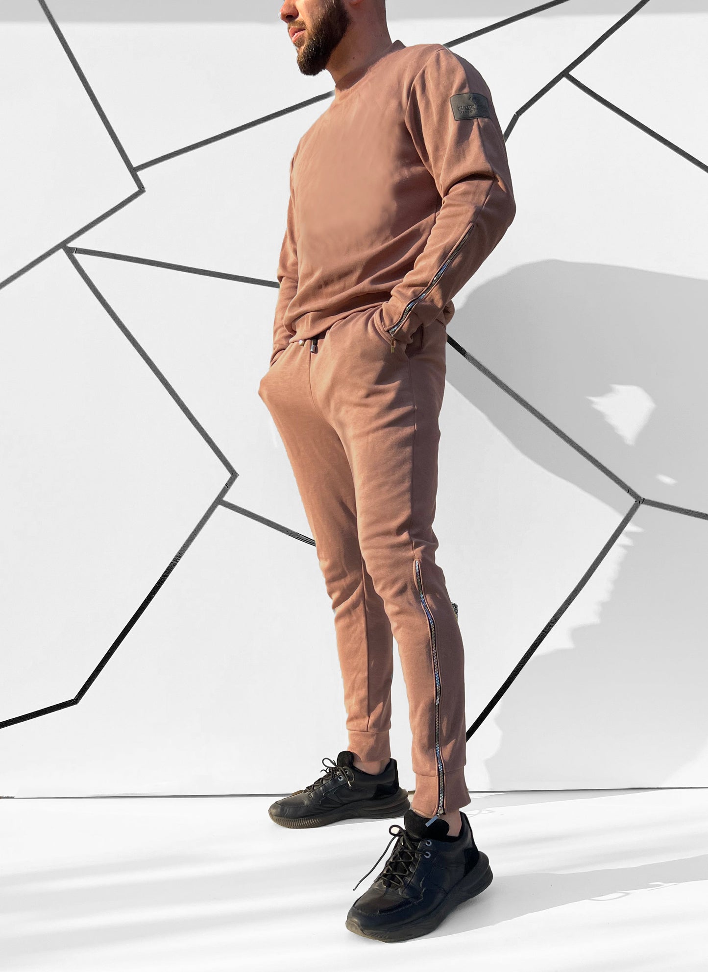 Rudas medvilninis laisvalaikio kostiumas vyrams  'Mavetido"