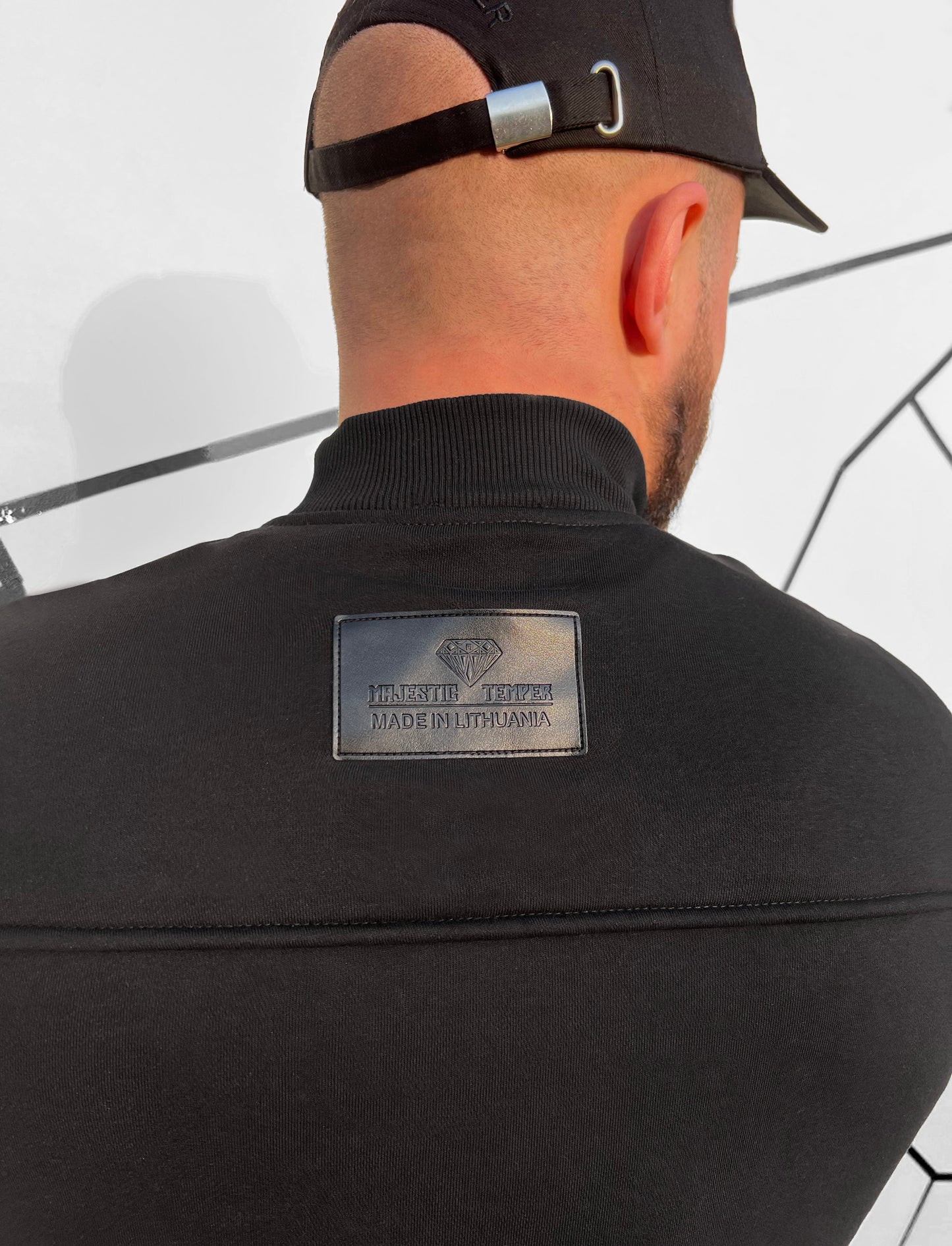 Vyriškas juodos spalvos medvilninis laisvalaikio kostiumas 'Donveldo'