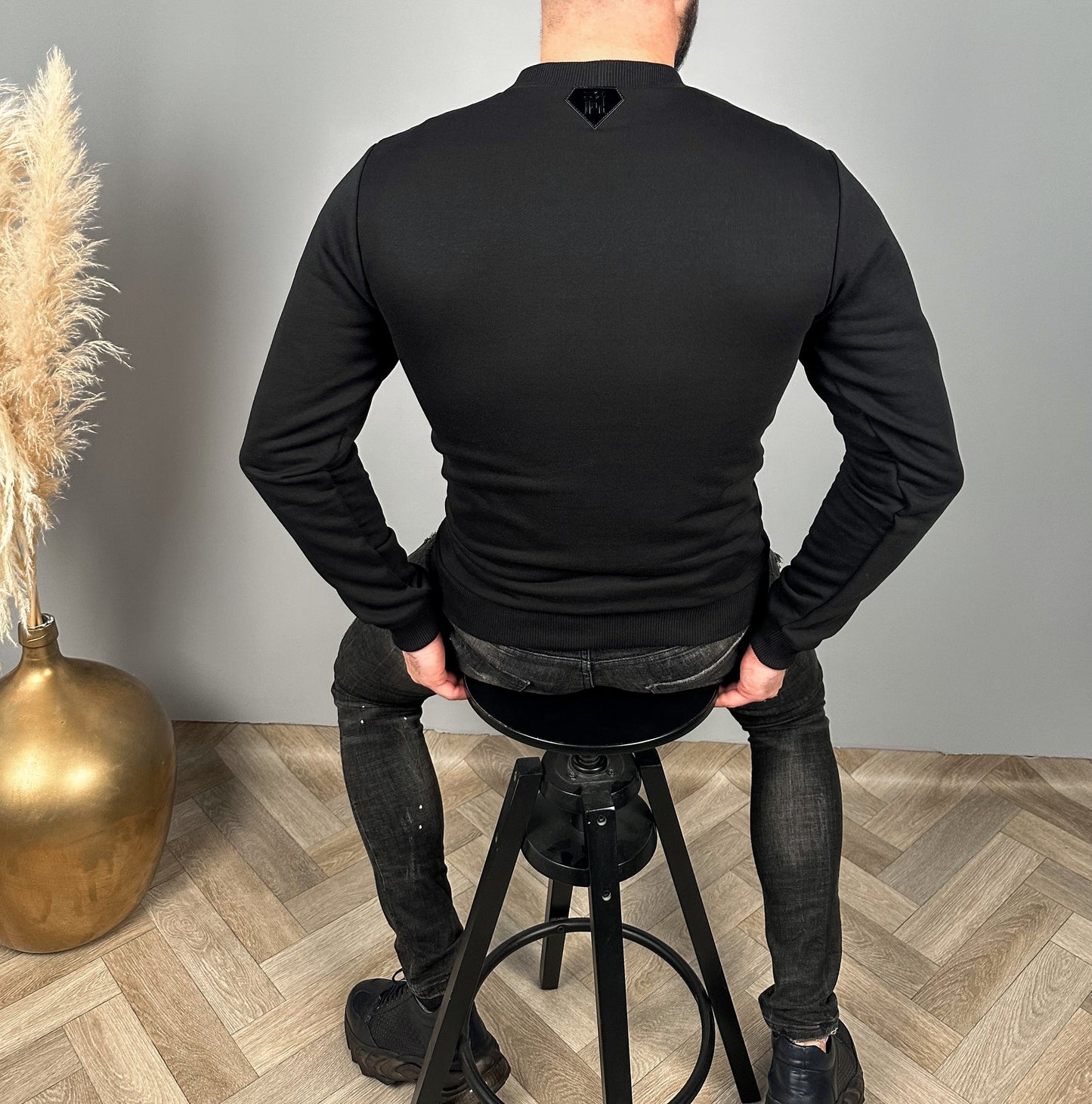 Vyriškas juodos spalvos medvilninis džemperis 'Galonta'