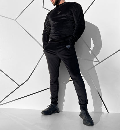 Juodas veliūrinis vyriškas laisvalaikio kostiumas 'Bodveto'