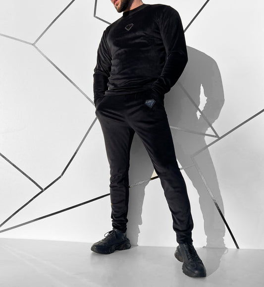 Juodas veliūrinis vyriškas laisvalaikio kostiumas 'Bodveto'